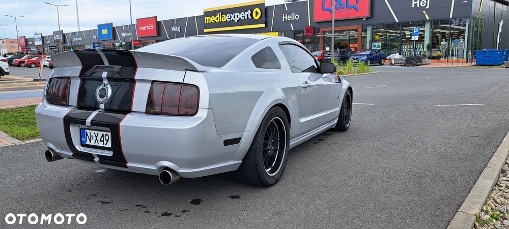 Ford Mustang - 3