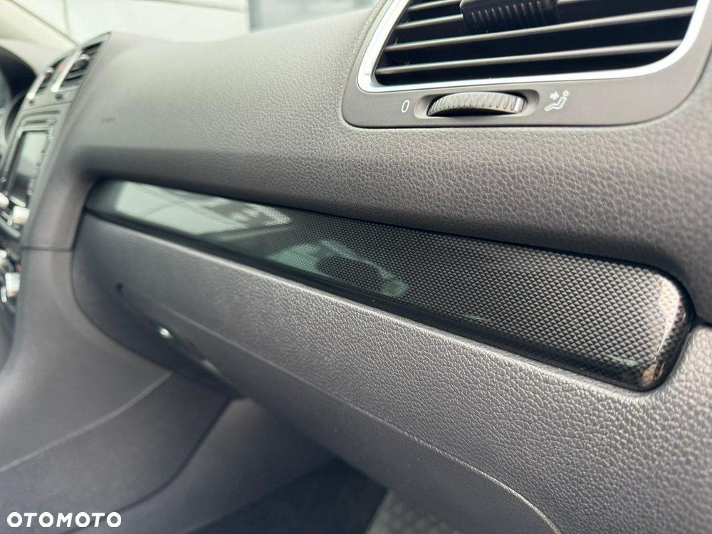 Volkswagen Golf 1.6 Comfortline - 21