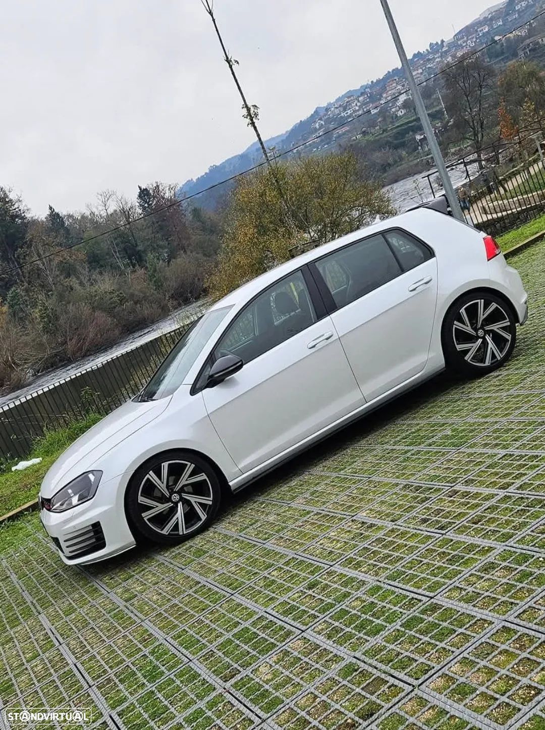 VW Golf - 1