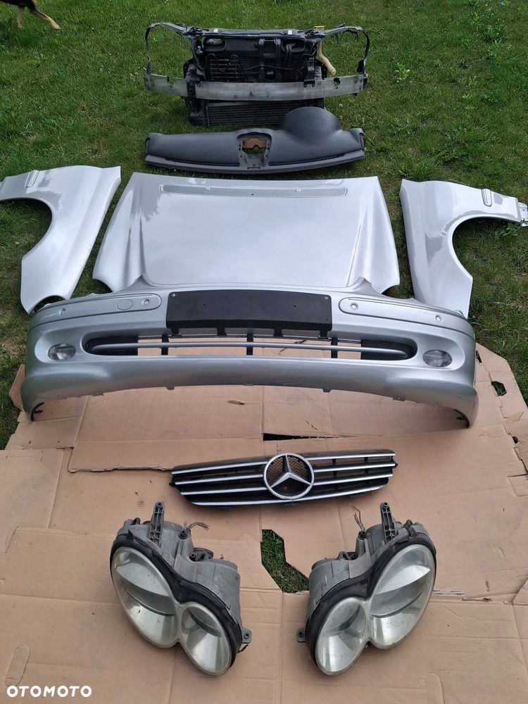 Mercedes W209 CLK maska zderzak błotniki lampy wzmocnienie przód lak 744 - 1