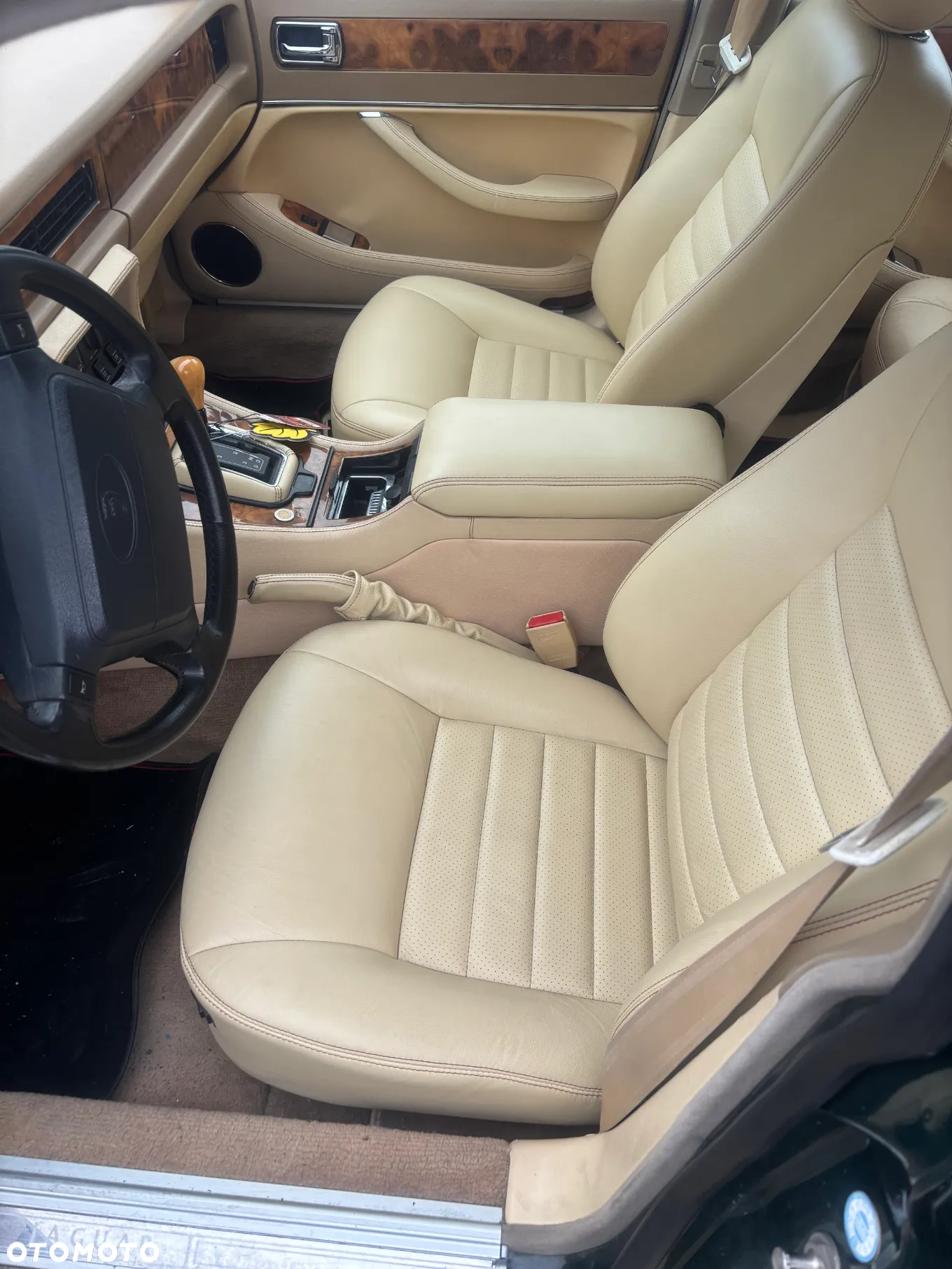 Jaguar XJ Soverign 3.2i - 9