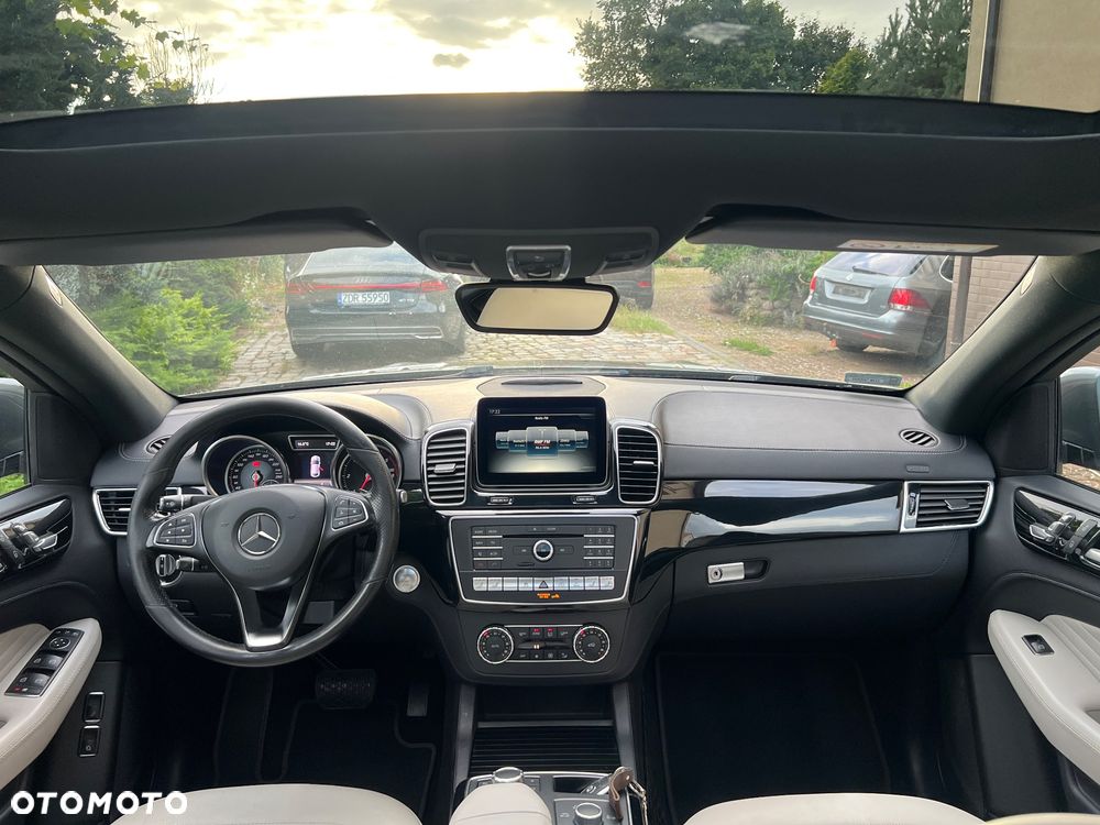 Mercedes-Benz GLE - 14