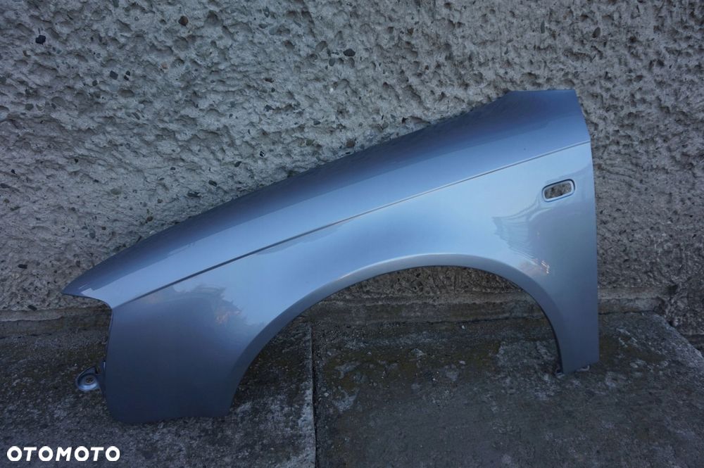 BŁOTNIK PRZEDNI LEWY AUDI A4 B7 LY7H 04/07r - 3