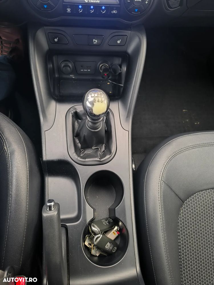 Hyundai ix35 2.0 CRDI 4WD Premium - 11