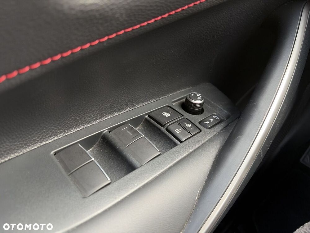 Toyota Corolla 1.8 Hybrid GR Sport - 28