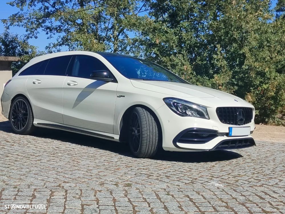 Mercedes-Benz CLA 45 AMG 4Matic Speedshift 7G-DCT Night Edition - 31
