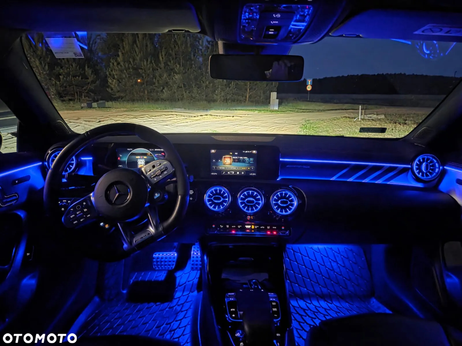 Mercedes-Benz CLA AMG 45 S 4-Matic 8G-DCT - 17