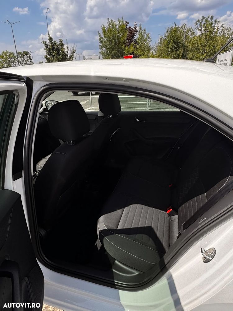 Skoda RAPID 1.4 TSI DSG Ambition - 5