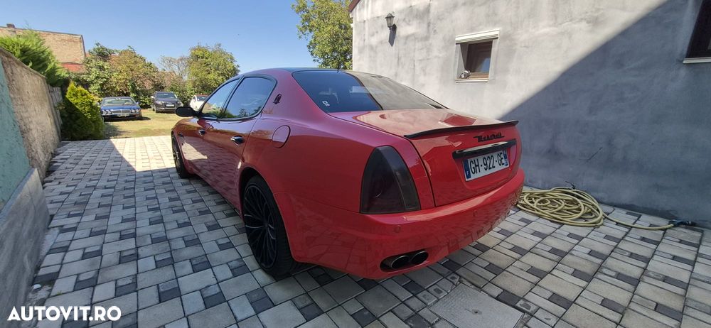 Maserati Quattroporte - 4