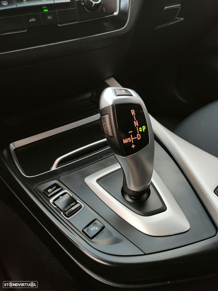 BMW 116 d Advantage Auto - 35