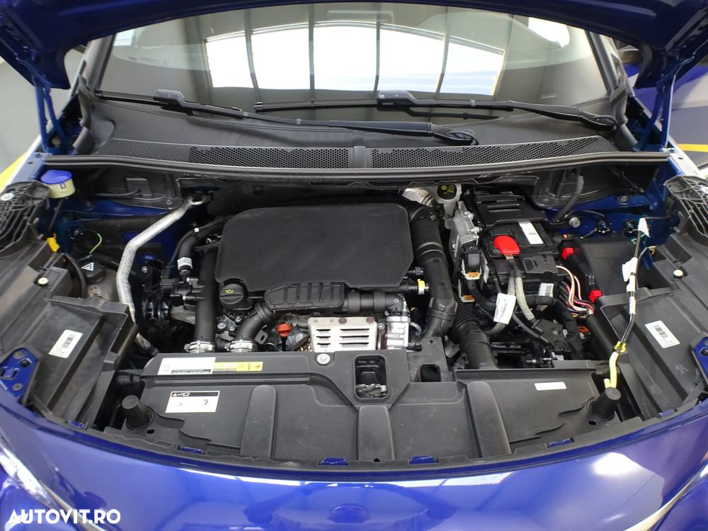 Peugeot 3008 1.2 PureTech Turbo S&S GT-Line - 32