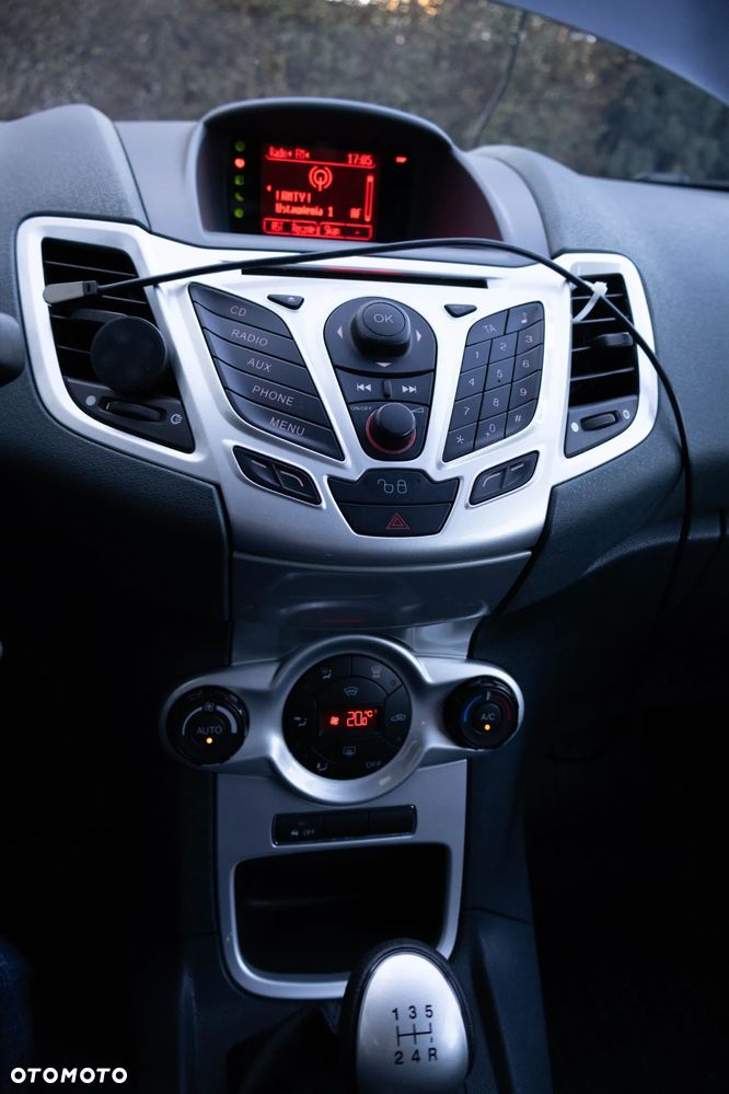 Ford Fiesta 1.6 Sport - 18