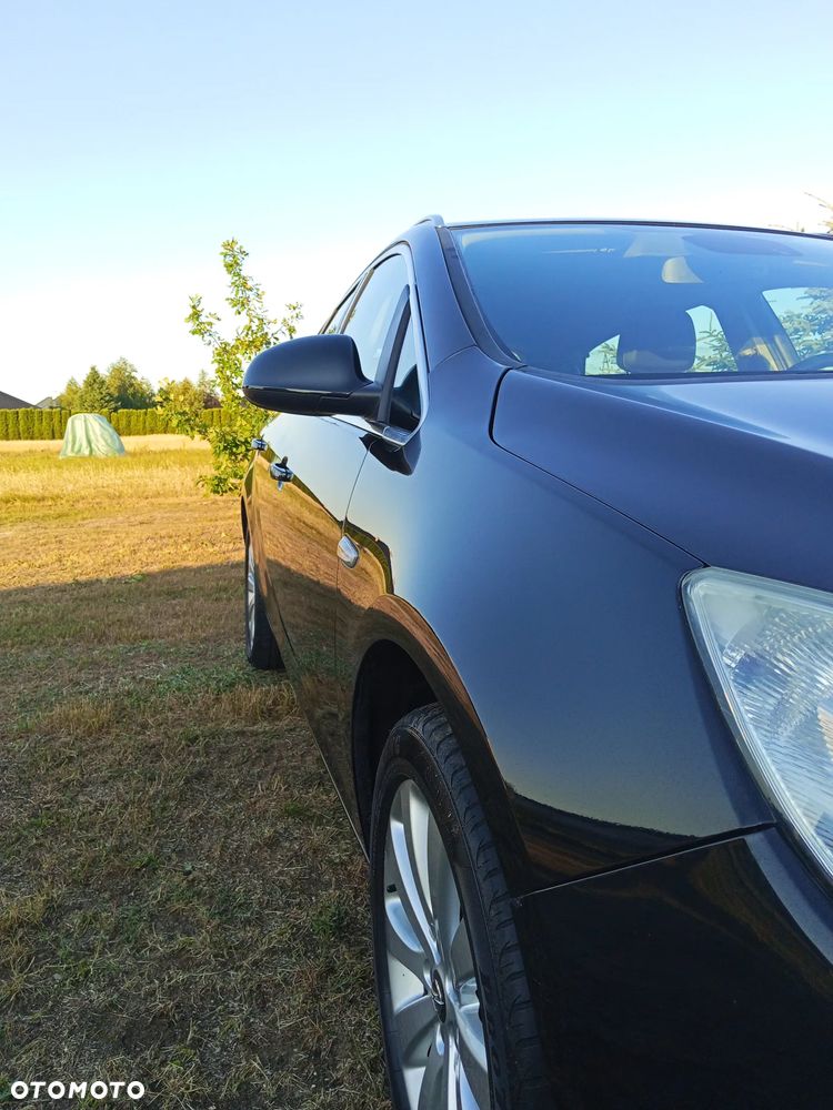 Opel Astra 1.4 Cosmo - 4