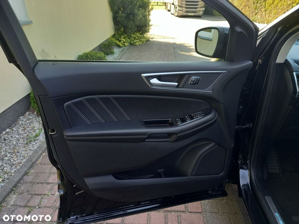 Ford Edge 2.0 TDCi Twin-Turbo 4WD ST-Line - 29
