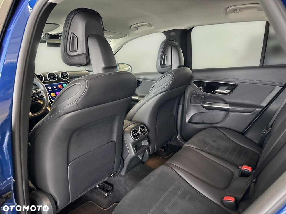 Mercedes-Benz GLC - 22
