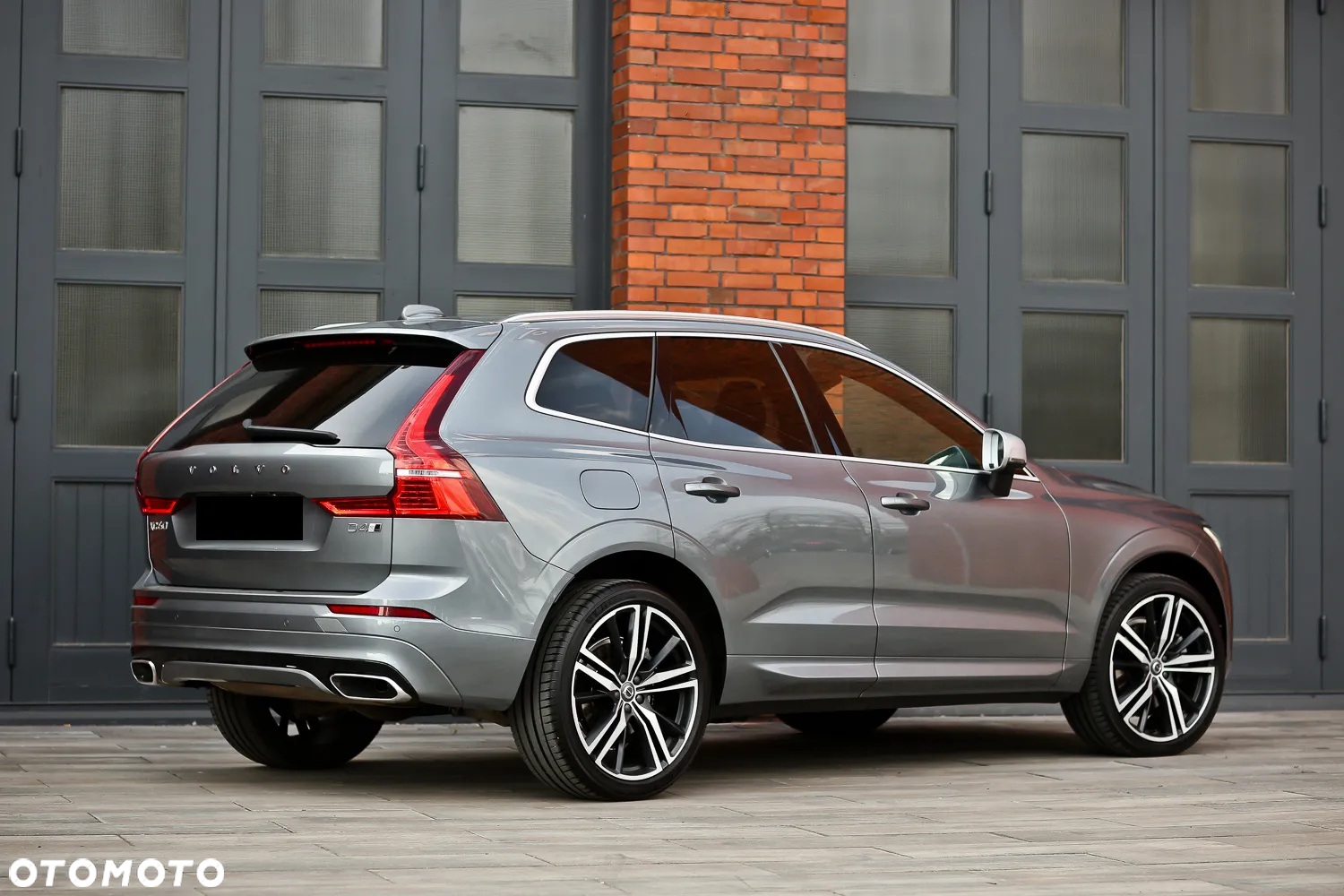 Volvo XC 60 D4 AWD Geartronic RDesign - 16