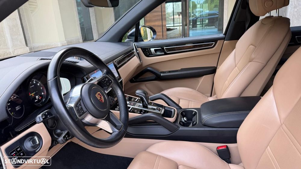 Porsche Cayenne E-Hybrid - 18