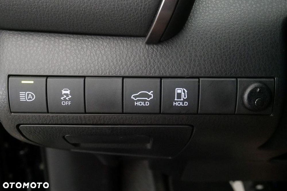 Toyota Camry 2.5 Hybrid Comfort CVT - 27