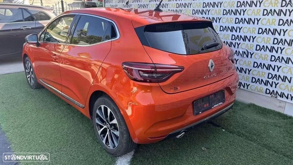 Renault Clio - 10