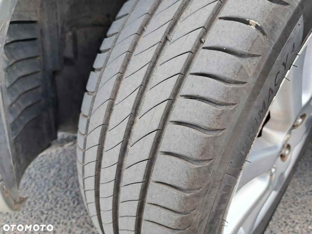 Toyota Corolla Verso 1.8 Sol + 7os - 13