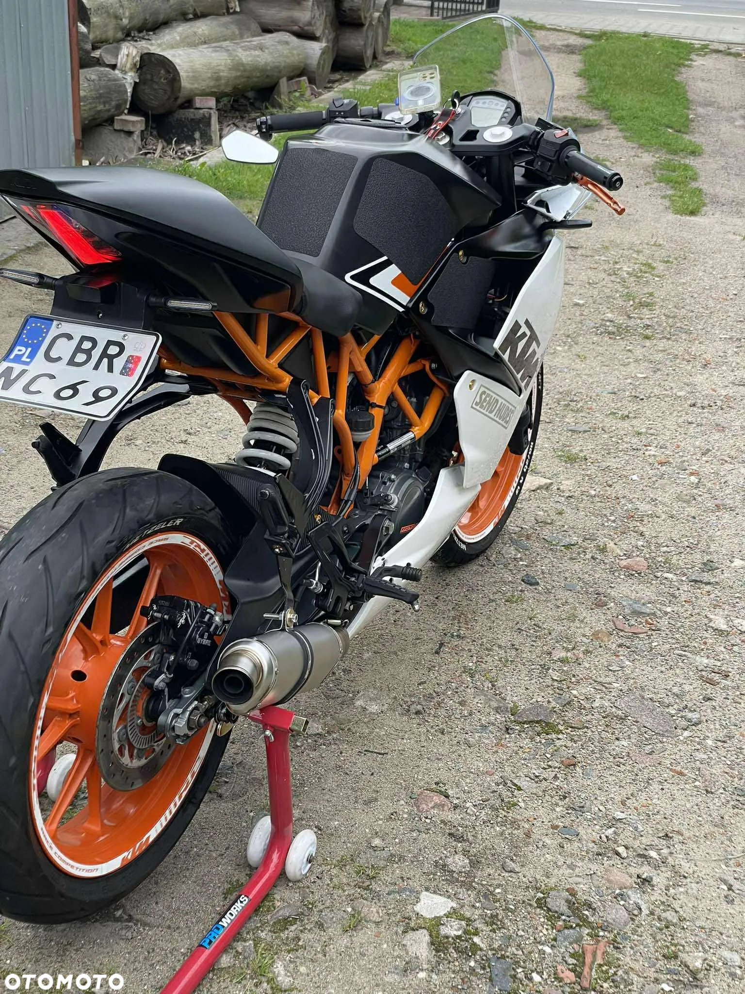 KTM RC 125 - 5