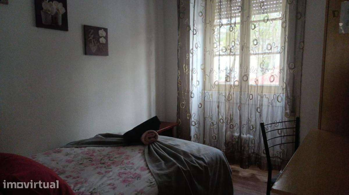 Quarto - localizado em Baixa de Santa Clara Coimbra - Grande imagem: 5/9