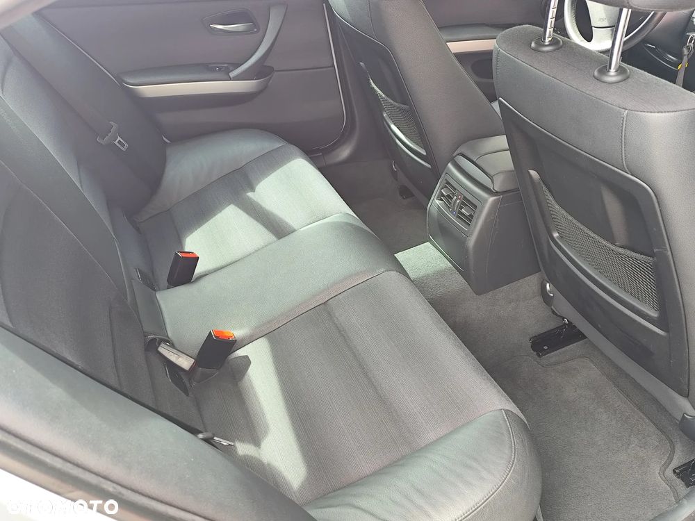 BMW Seria 3 325i xDrive Edition Exclusive - 21