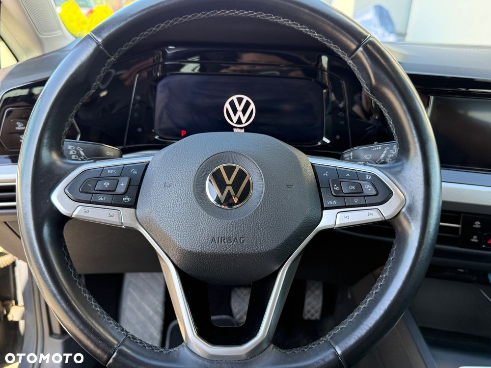 Volkswagen Golf 1.5 eTSI EVO Style DSG - 6