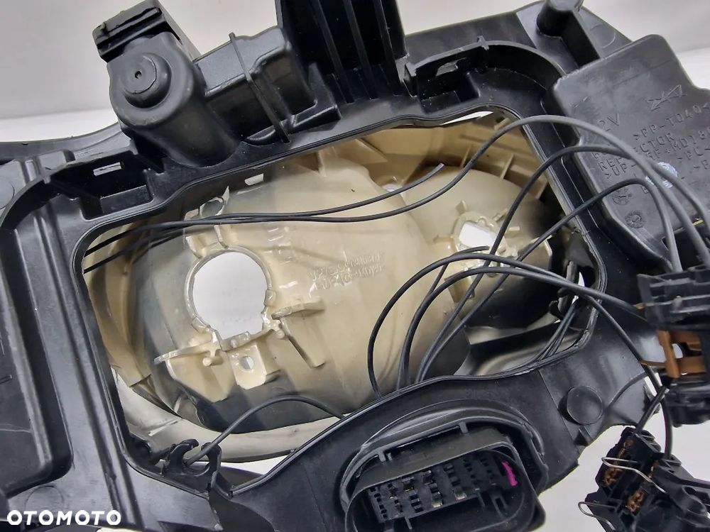 FORD MONDEO MK4 07-15 LEWA LAMPA PRZEDNIA PRZÓD , NR AUKCJI LL523 - 17