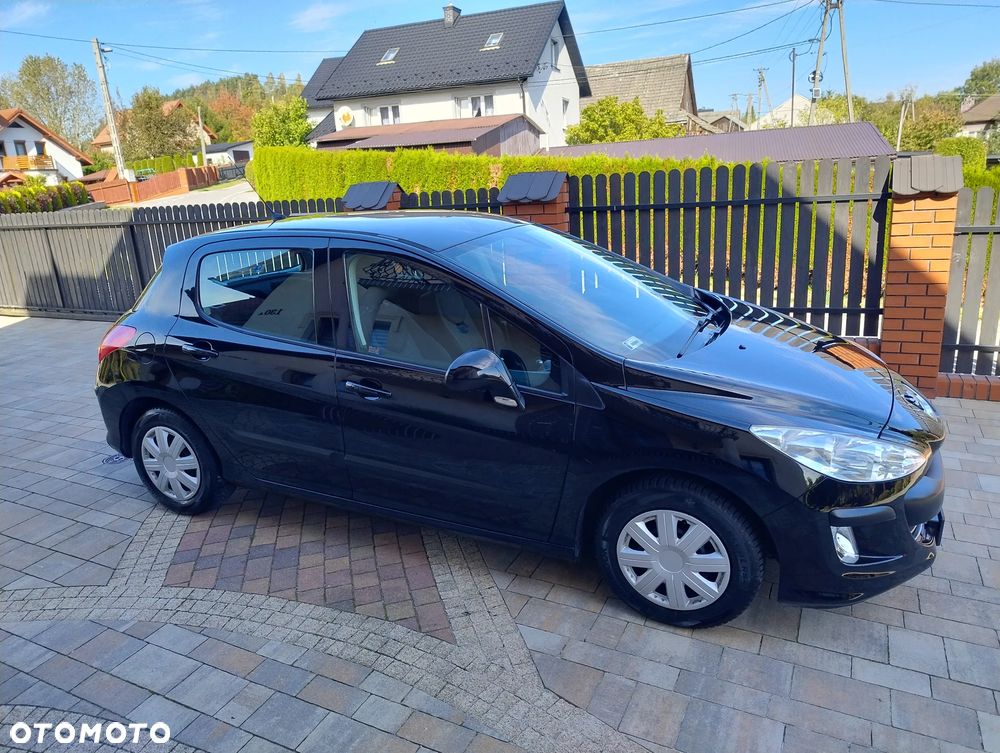 Peugeot 308 - 8