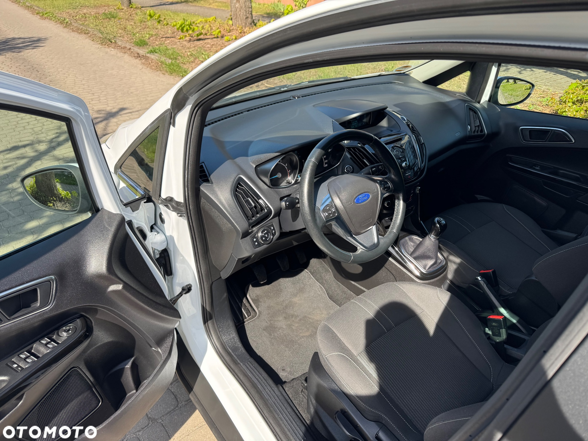 Ford B-MAX - 18