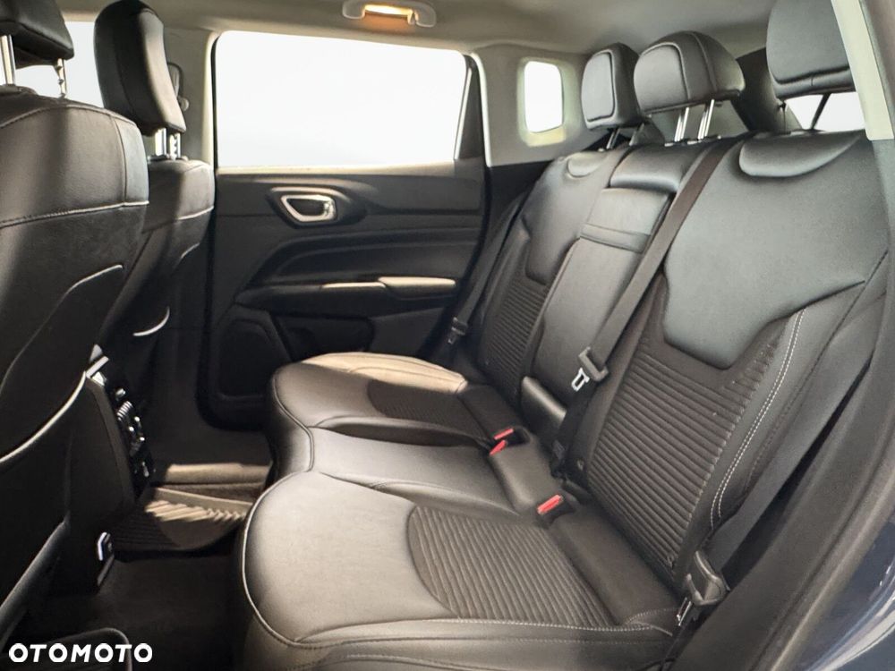 Jeep Compass - 16