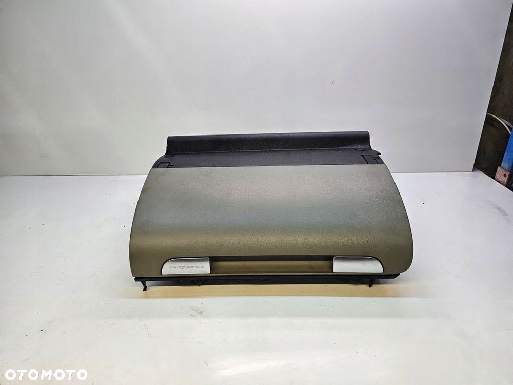 SCHOWEK PASAŻERA AUDI A3 8P LIFT 8P1857035G PLATINHELL - 1