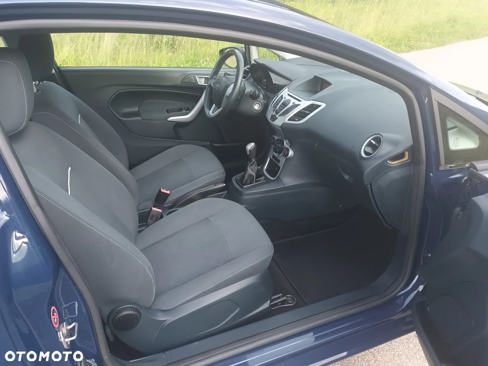 Ford Fiesta 1.25 Ambiente - 18