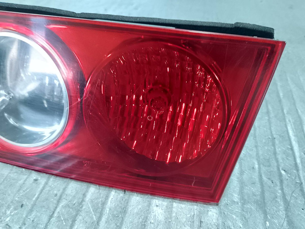 LAMPA TYLNA PRAWA W KLAPE HONDA ACCORD VII P3214R SEDAN - 4