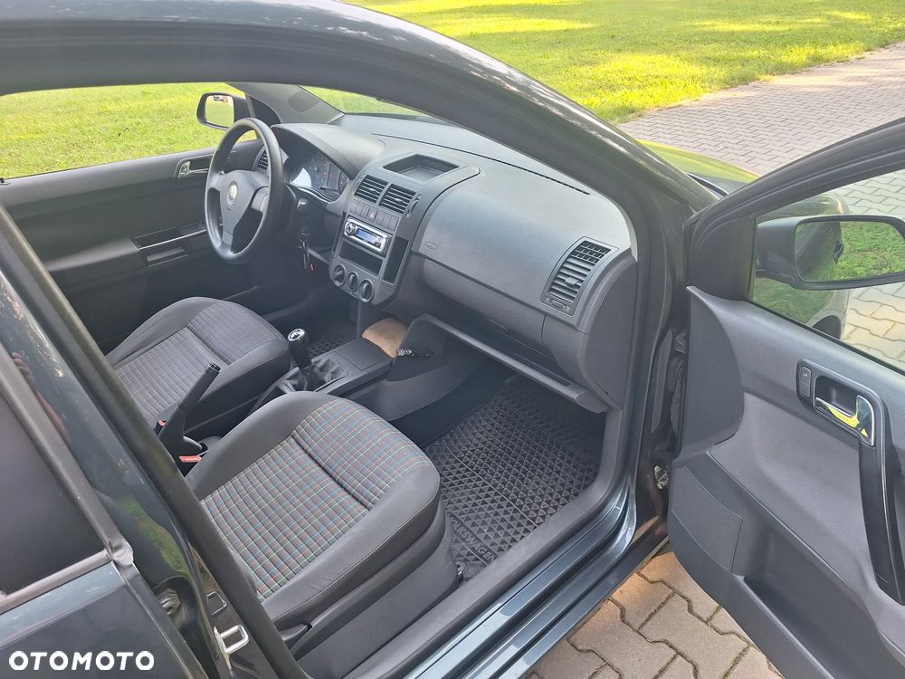 Volkswagen Polo 1.2 Trendline - 16