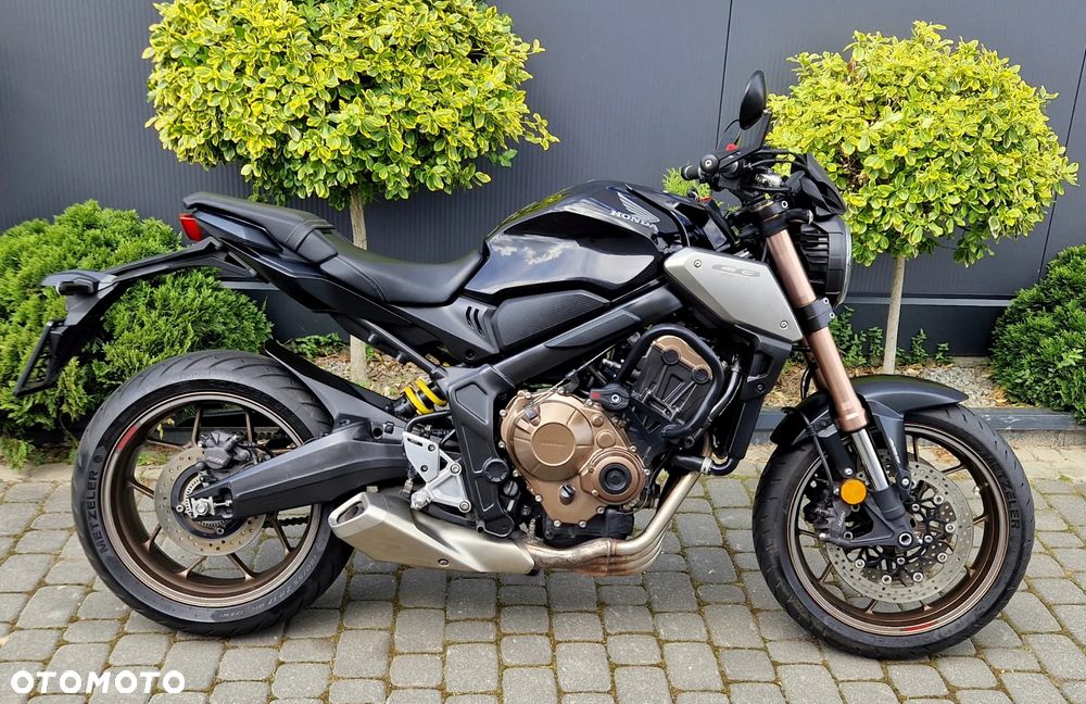 Honda CB - 3