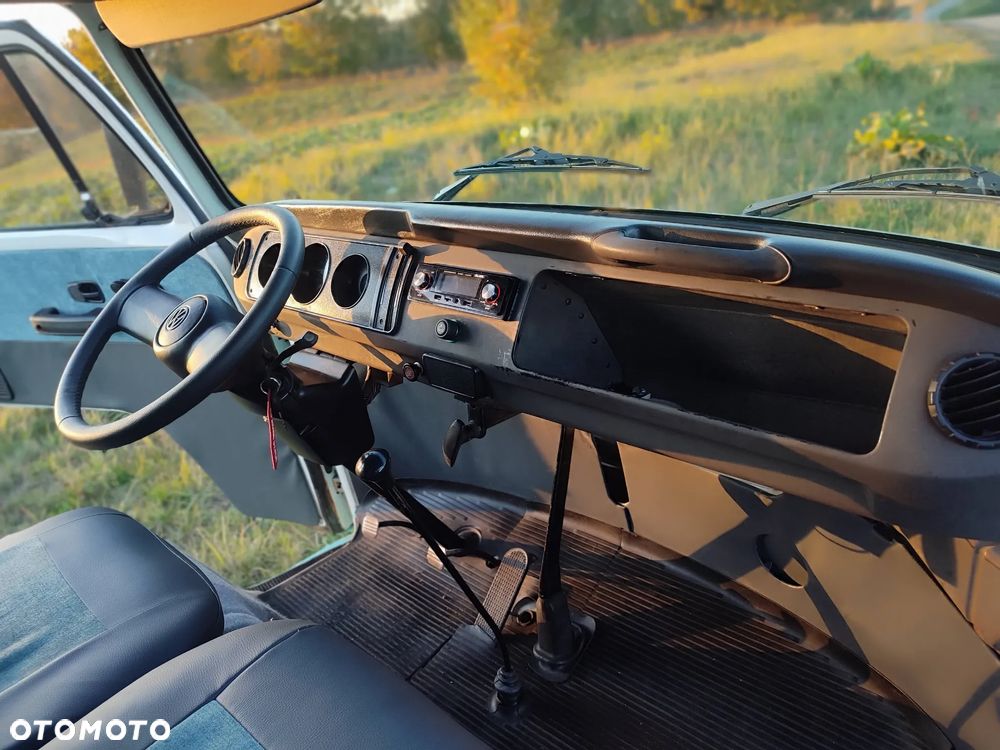 Volkswagen Transporter - 15