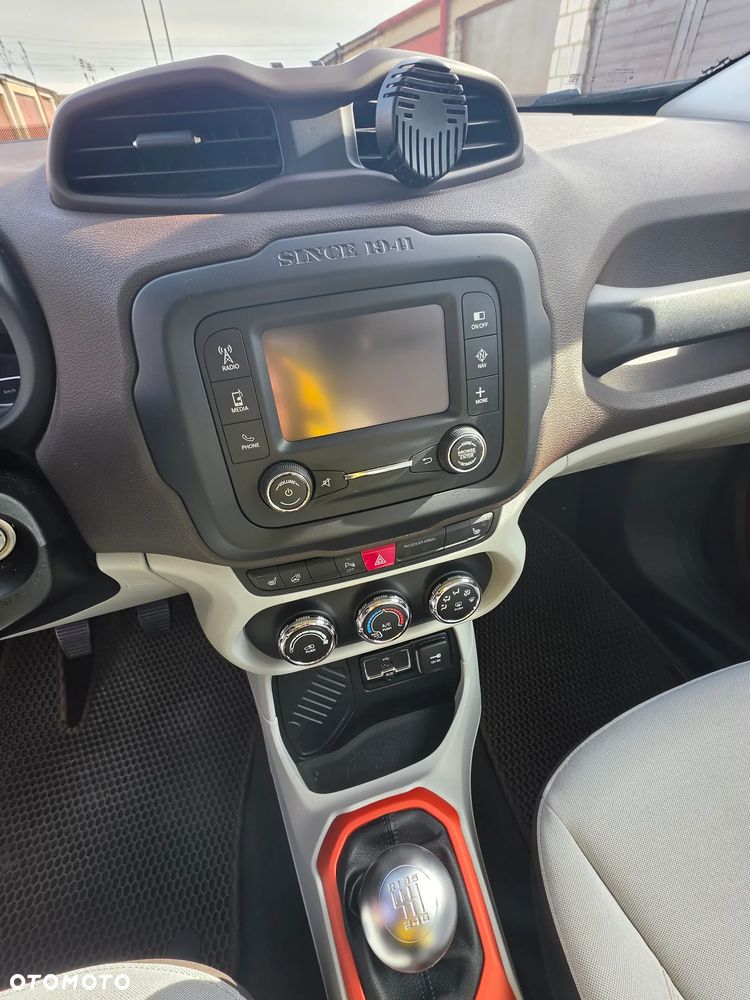 Jeep Renegade - 28