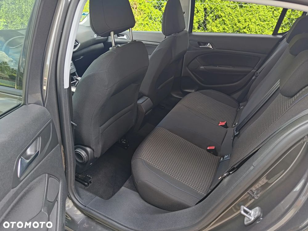 Peugeot 308 - 16