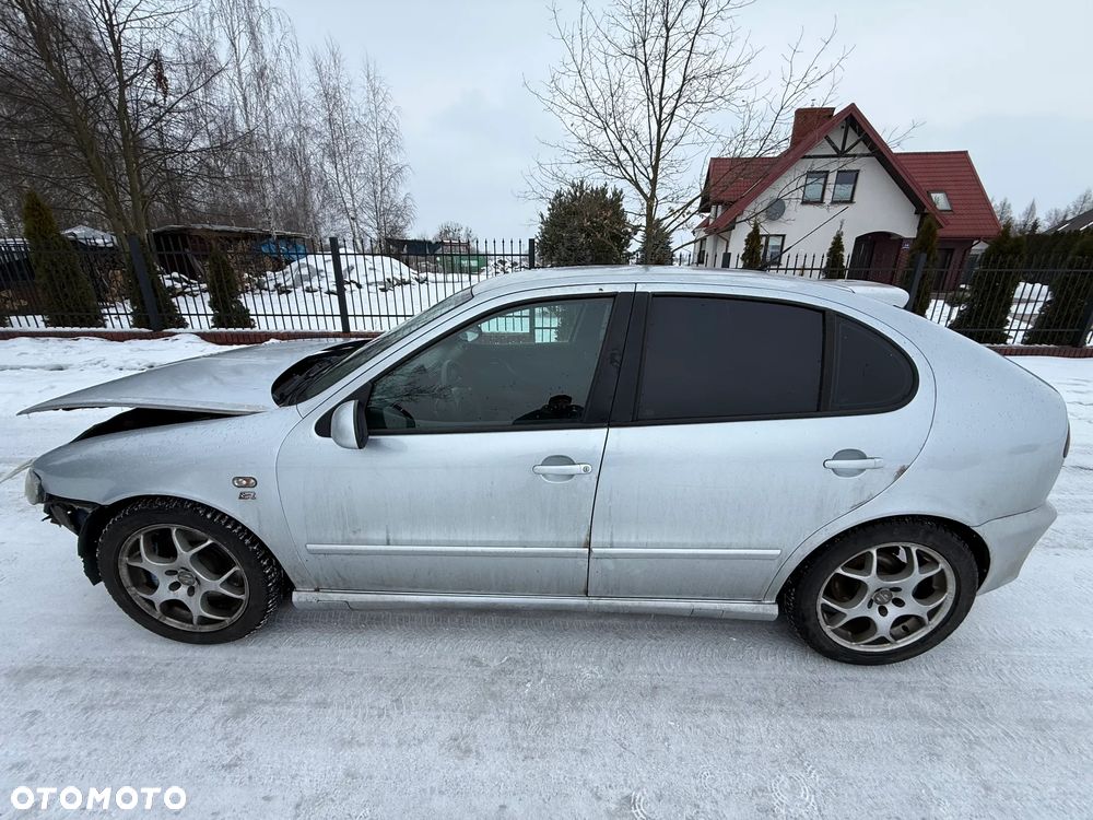 Seat Leon 1.8T Cupra R - 12