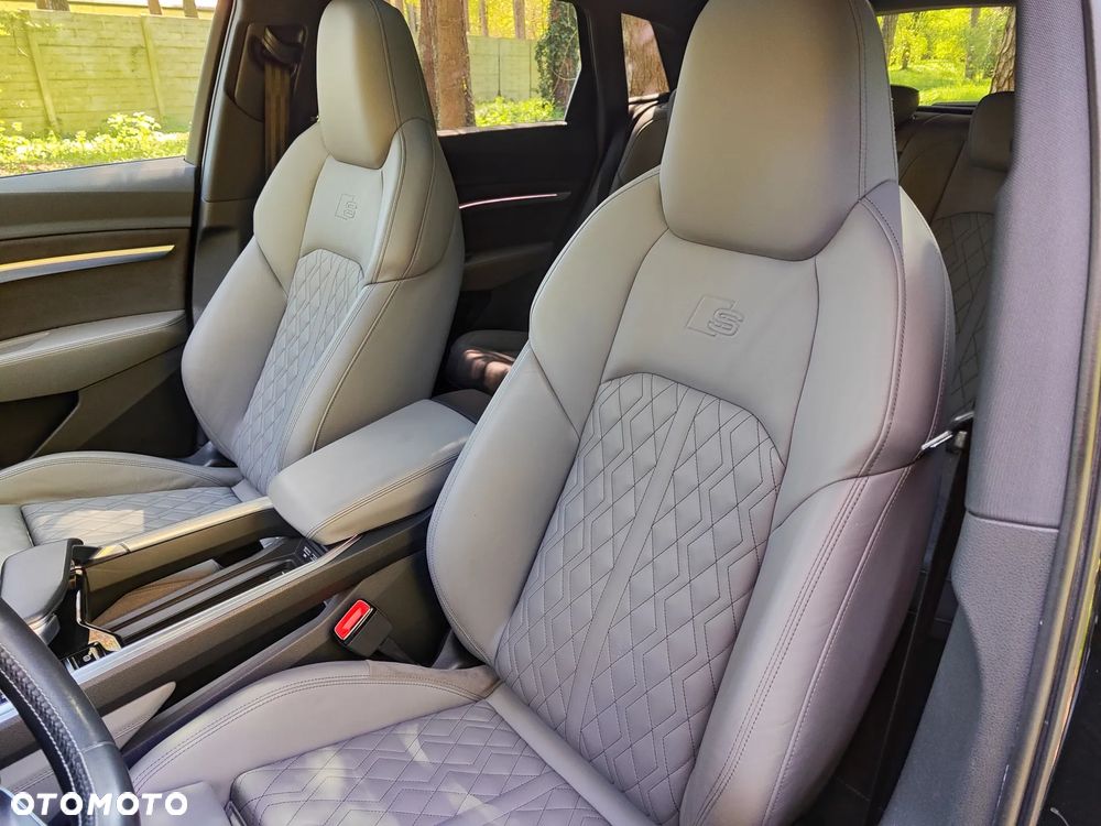 Audi e-tron 50 Quattro S Line - 22