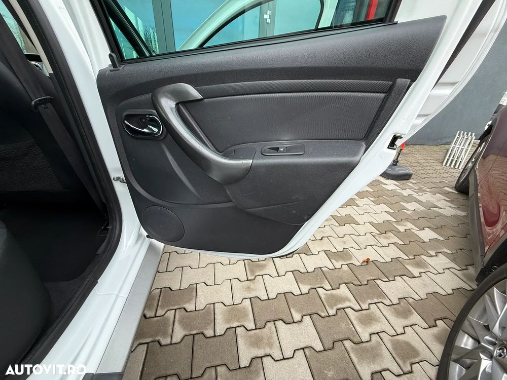 Dacia Duster dCi 110 FAP 4x2 Prestige - 24