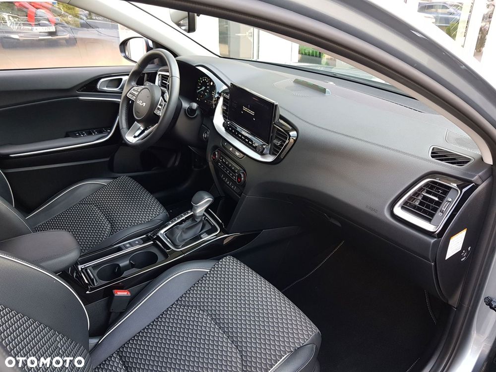 Kia XCeed 1.6 GDI PHEV Business Line DCT - 21