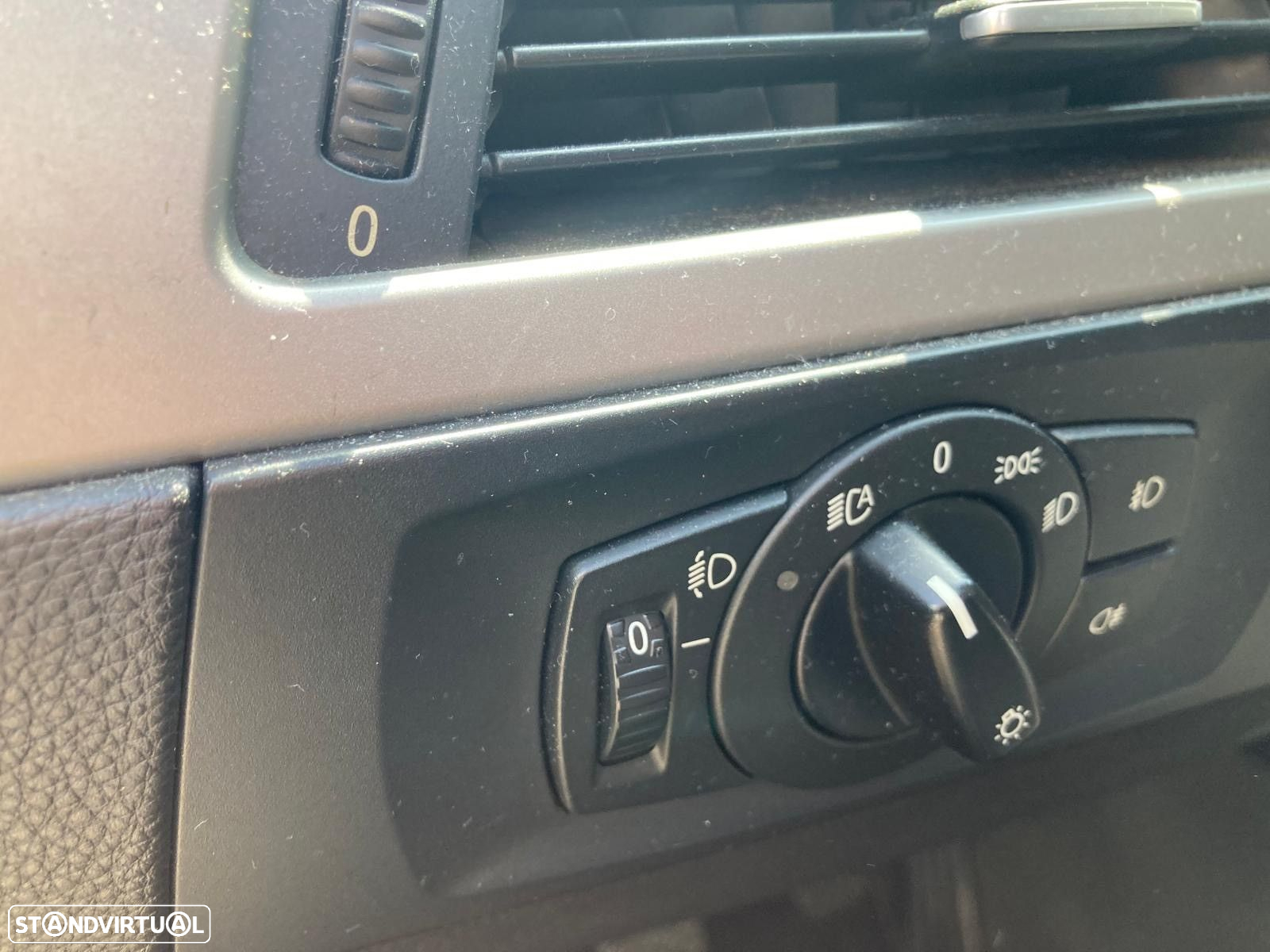 BMW 318 d Touring - 14