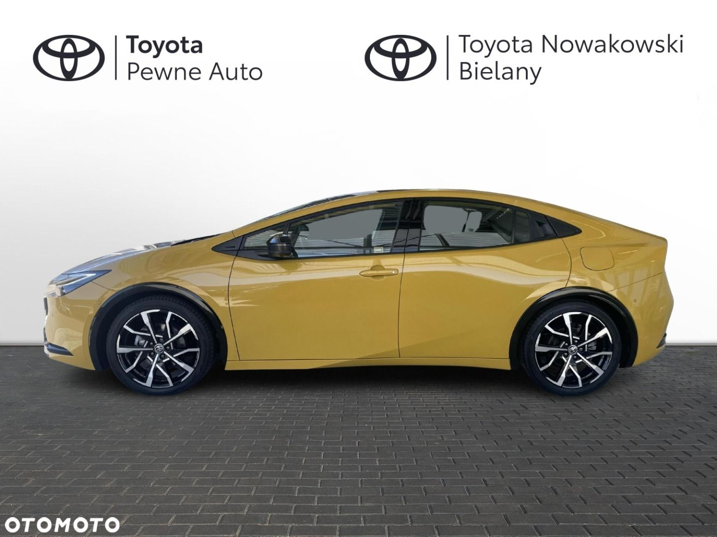 Toyota Prius - 4