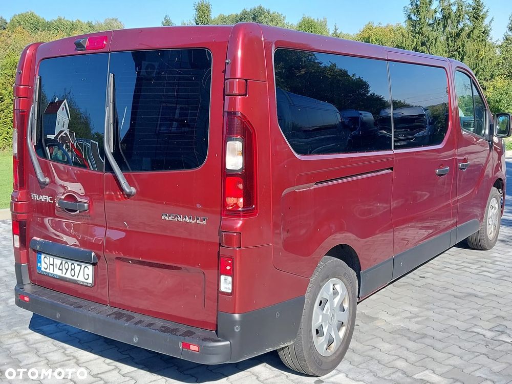 Renault Trafic 2.0 dCi - 9