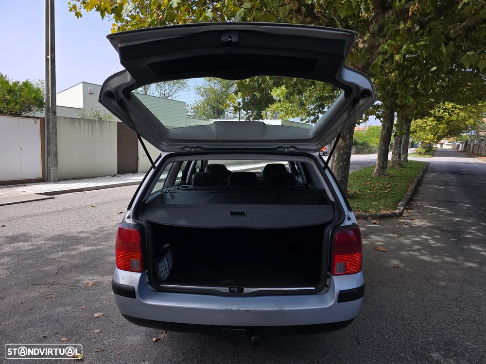 VW Passat Variant 1.9 TDi Confortline - 17