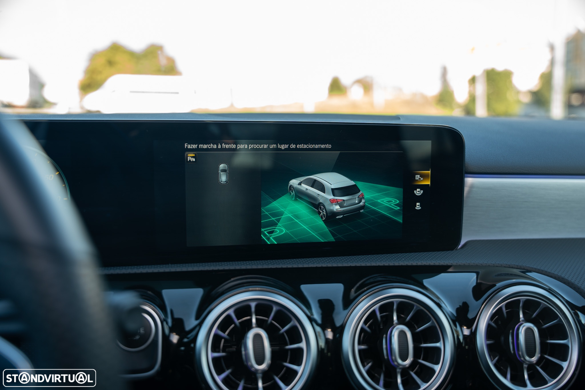 Mercedes-Benz A 250 e AMG Line - 17