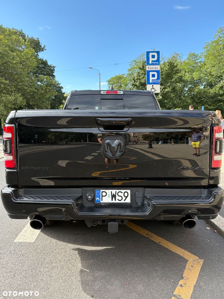 RAM 1500 Crew Cab Sport - 7